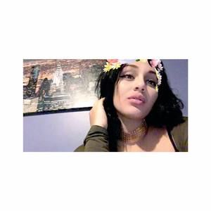 Meet your Posher, Indira